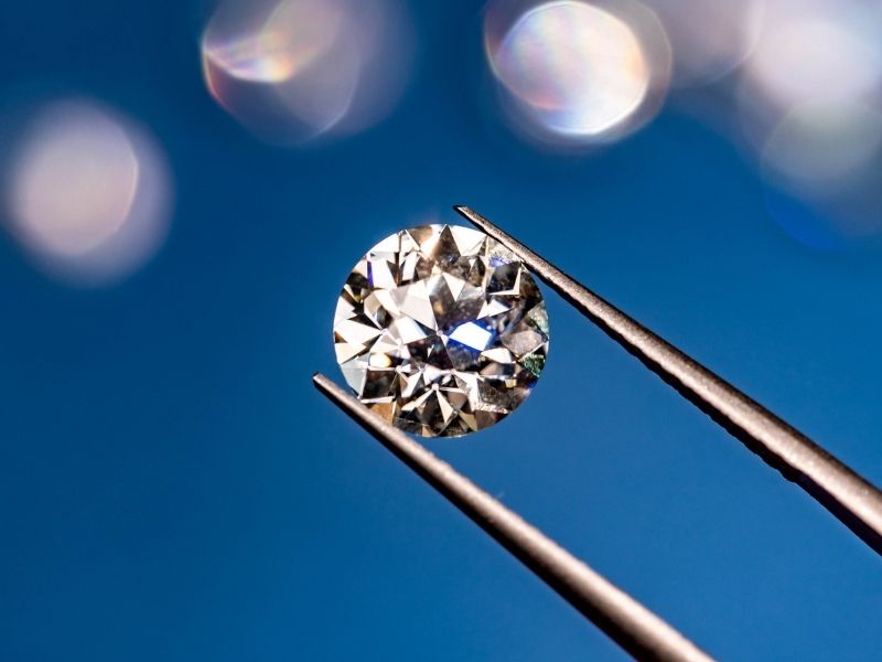 Tips Aman Gadai Berlian di Jakarta agar Untung